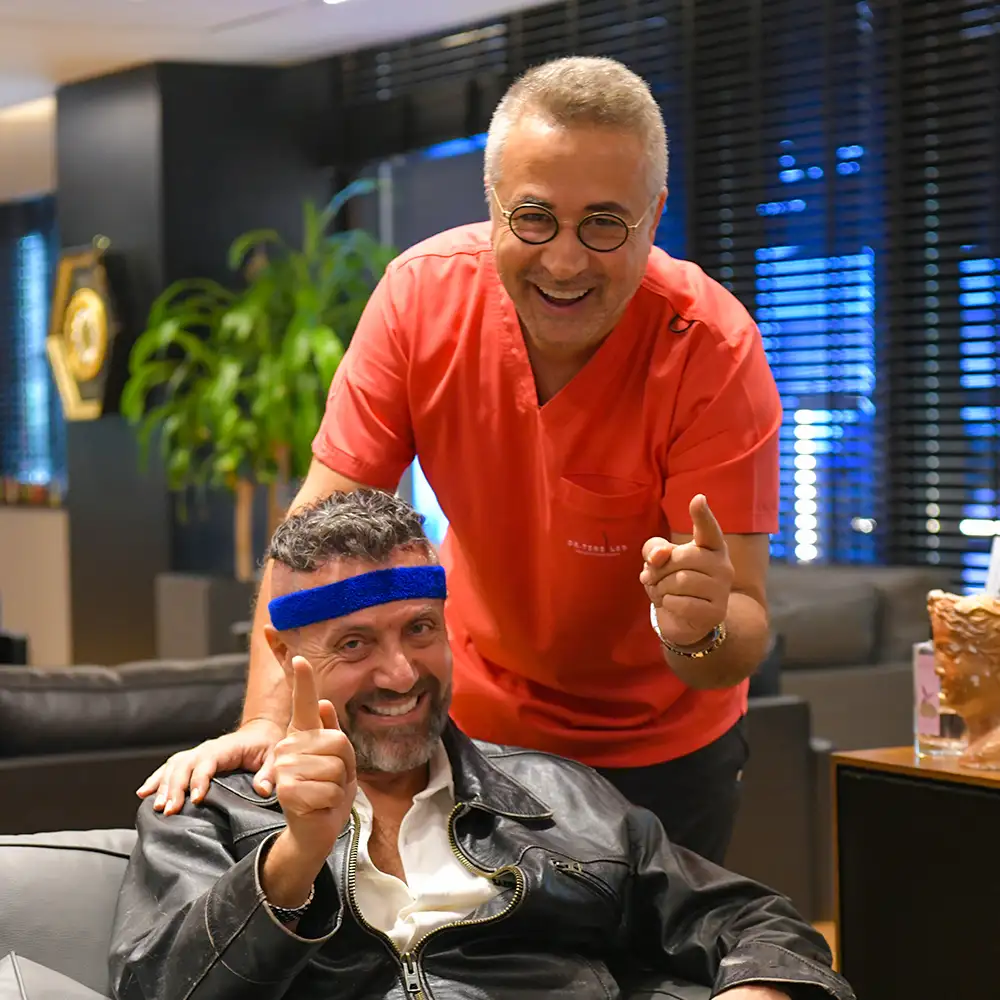 Who Actually Performs Your Hair Transplant? A Guide to Doctor Involvement, Medical Teams and Graft Transparency