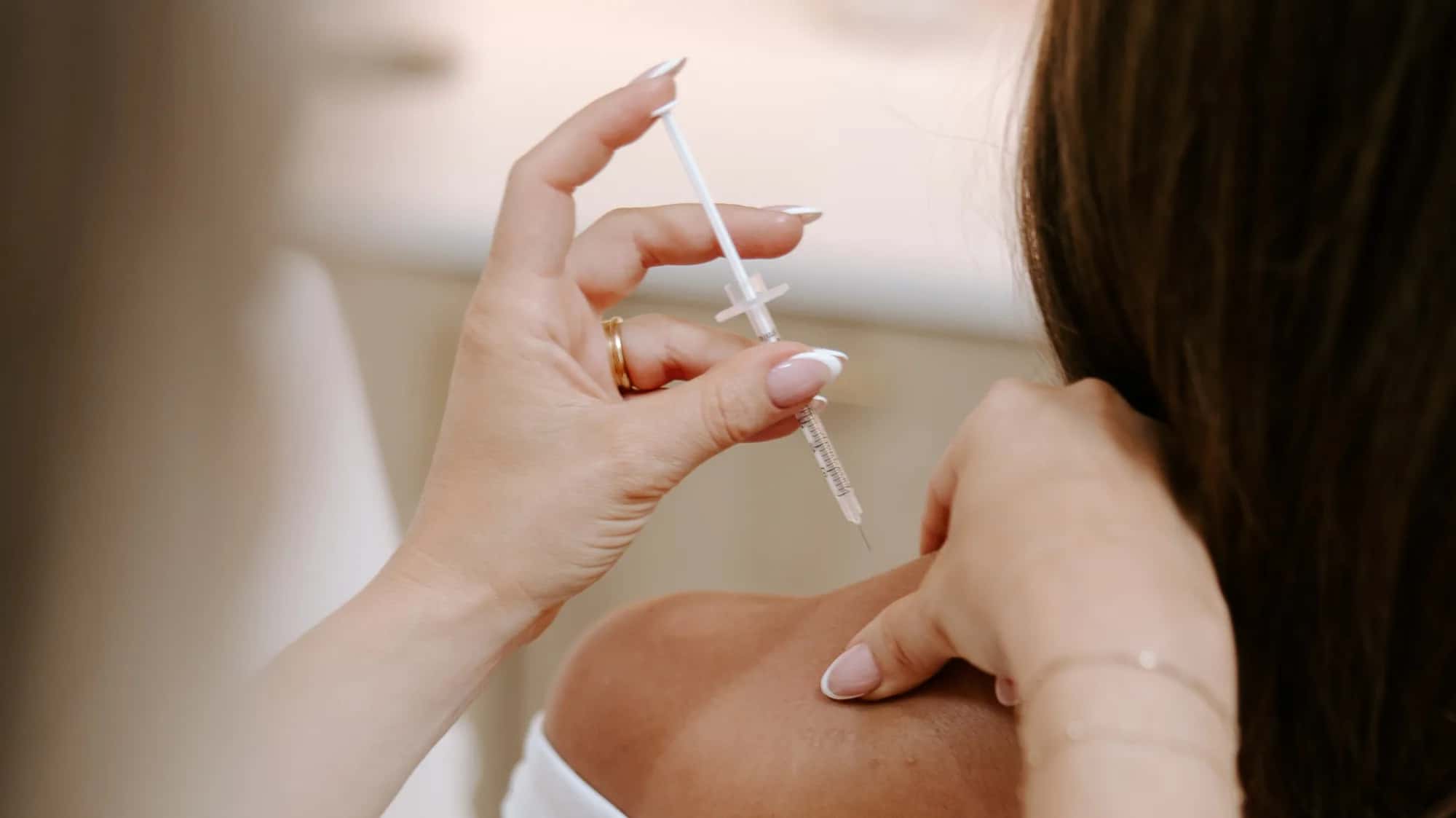 Trap Botox for Shoulder Slimming