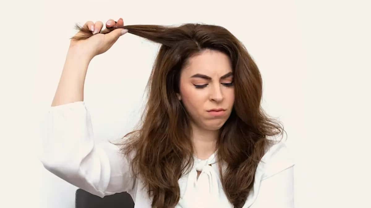 Trichotillomania: What Is It, Symptoms, Causes and Treatment