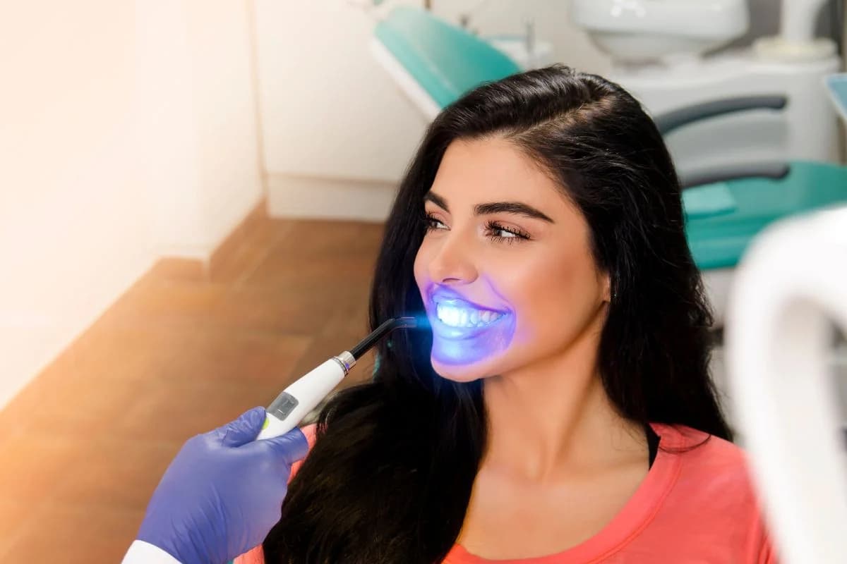 Top 5 Teeth Whitening (Bleaching) in Canada
