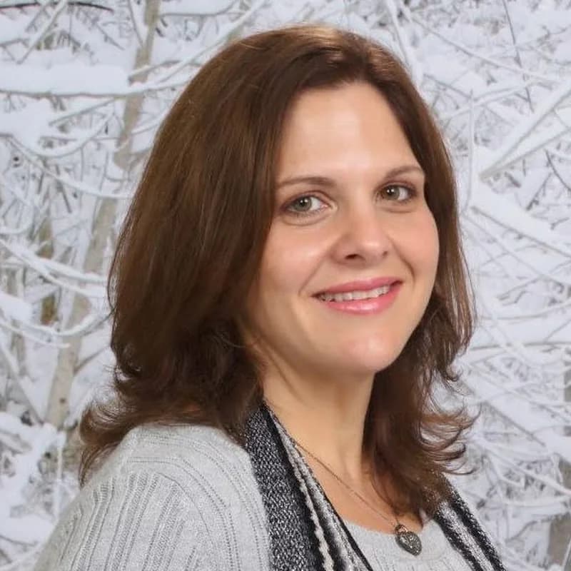 Lisa Saponaro Clinic